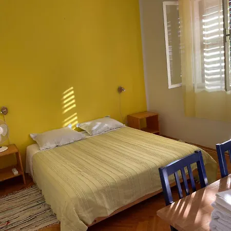 In House - S1 - Double With Private Ensuite Bathroom In Jelsa On Hvar Konukevi *